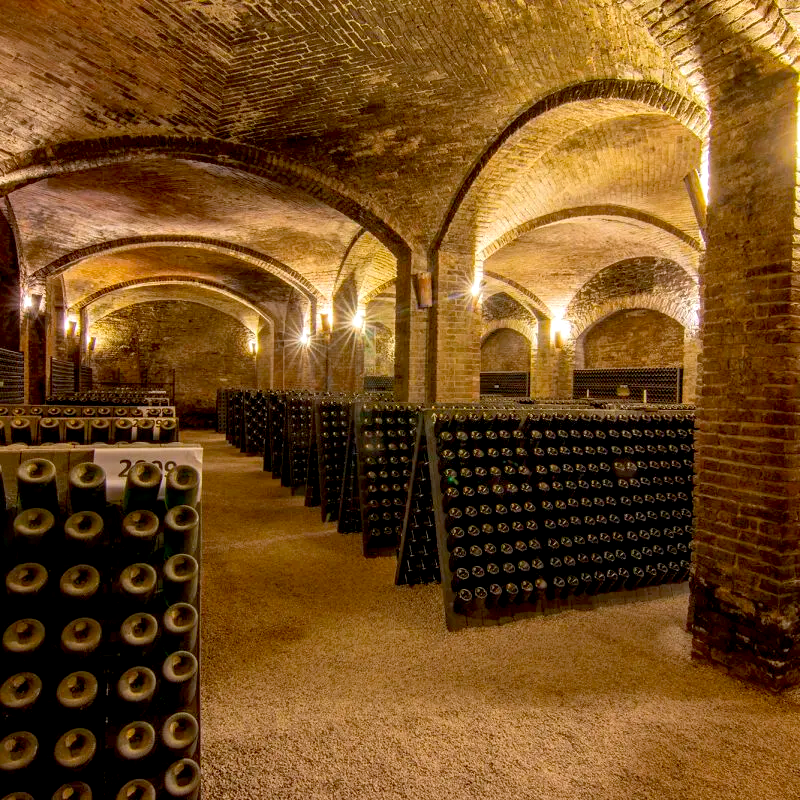 contratto-storia-foto8-800x800.jpg copia