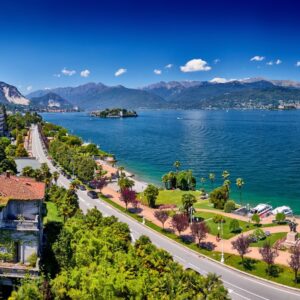 Lake Maggiore and Lake Orta by Vespa with lunch (Copia)