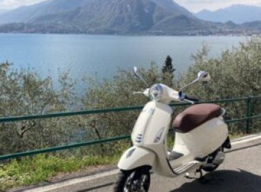 Tour-vespa-lago-di-como-ville-e-paesaggi-unici-300x300